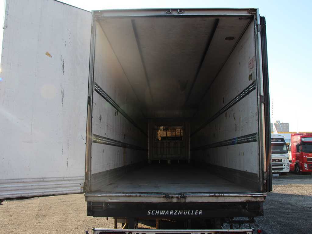 Schwarzmüller KOS T3/E THERMO KING SL 200 E