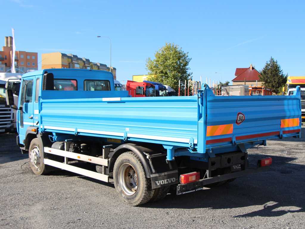 Volvo FL6 220 S3 SKLÁPĚČ NÁKLADNÍ AUTOMOBIL SKLÁPĚČKOVÝ