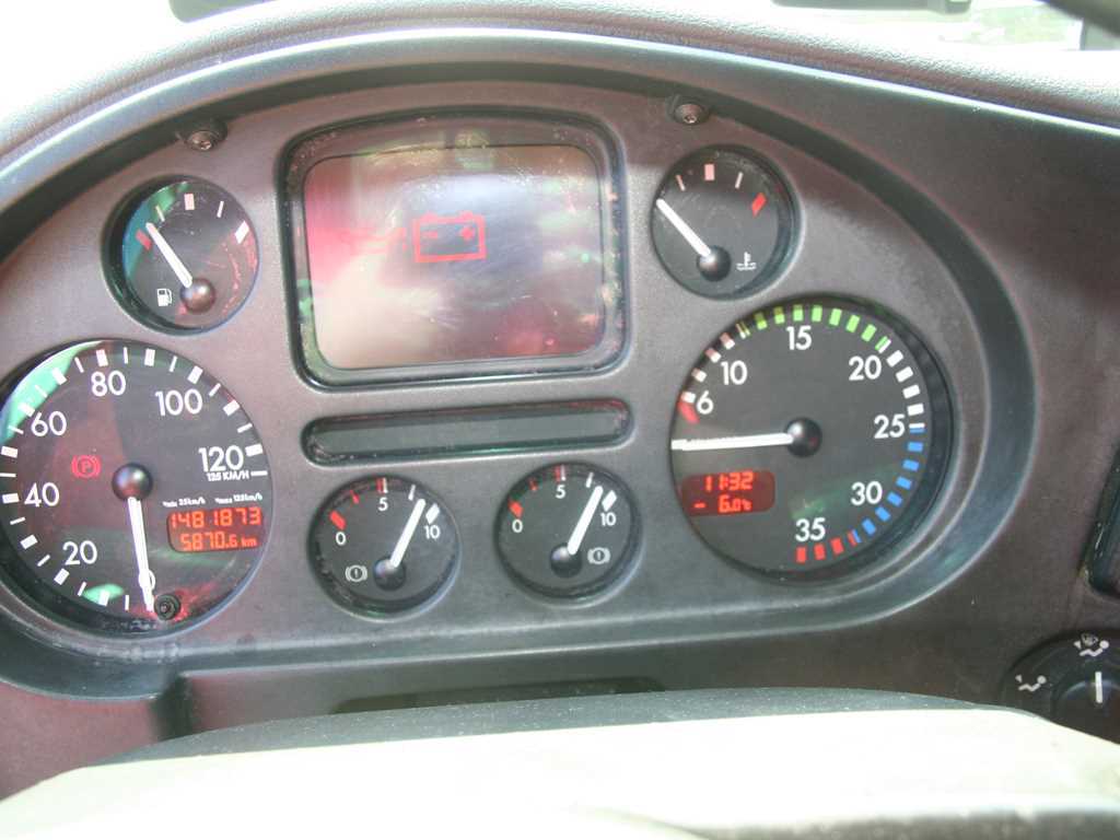 DAF FA LF45.220 E12 VALNÍKOVÝ
