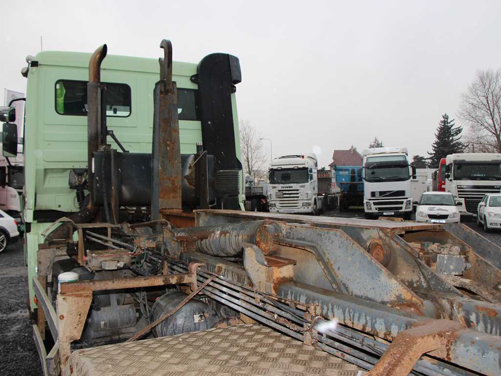 Ostatní MERCEDES-BENZ ACTROS 180.13 / MIDLINER NOSIČ KONTE