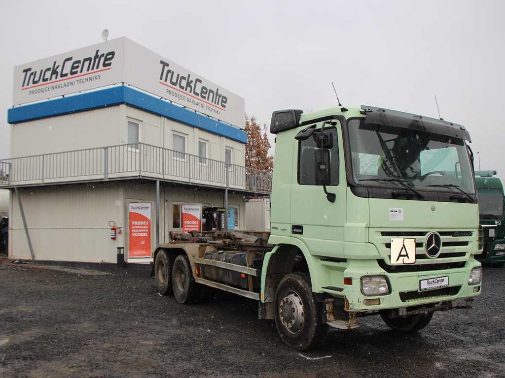 Ostatní MERCEDES-BENZ ACTROS 180.13 / MIDLINER NOSIČ KONTE