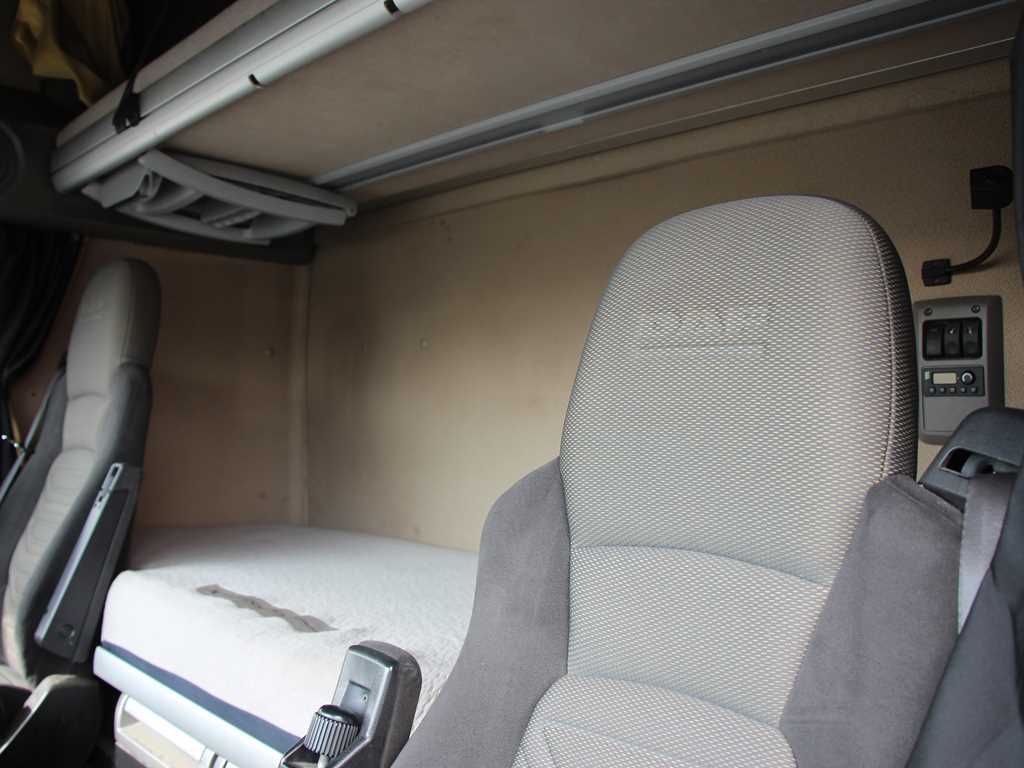 DAF XF 105.460 EURO 5 EEV TAHAČ NÁVĚSŮ , EURO 5 , LOWD