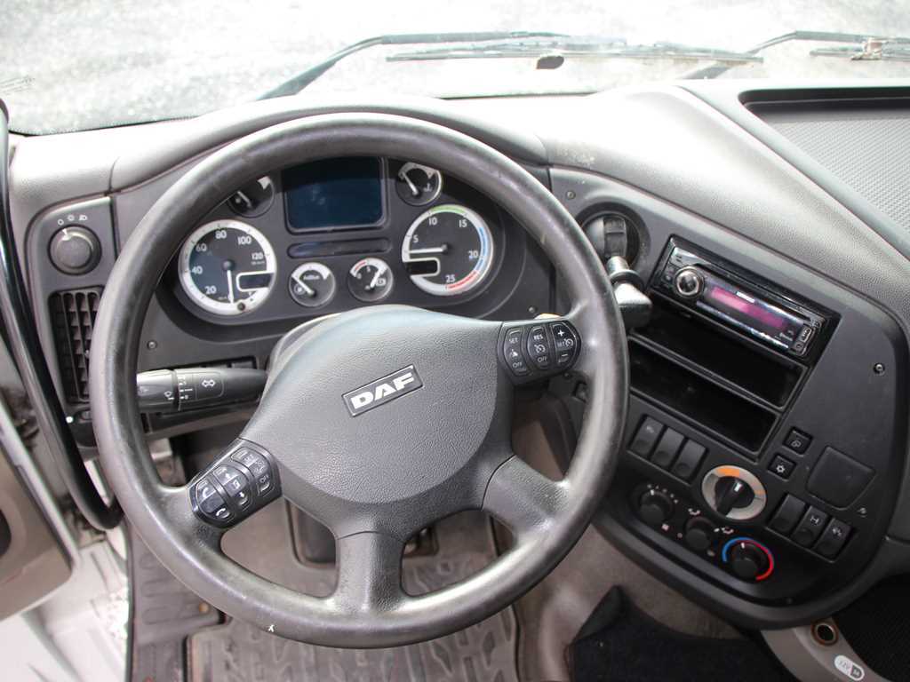 DAF XF 105.460 EURO 5 EEV TAHAČ NÁVĚSŮ , EURO 5 , LOWD