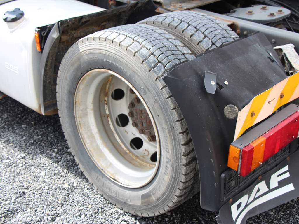 DAF XF 105.460 EURO 5 EEV TAHAČ NÁVĚSŮ , EURO 5 , LOWD