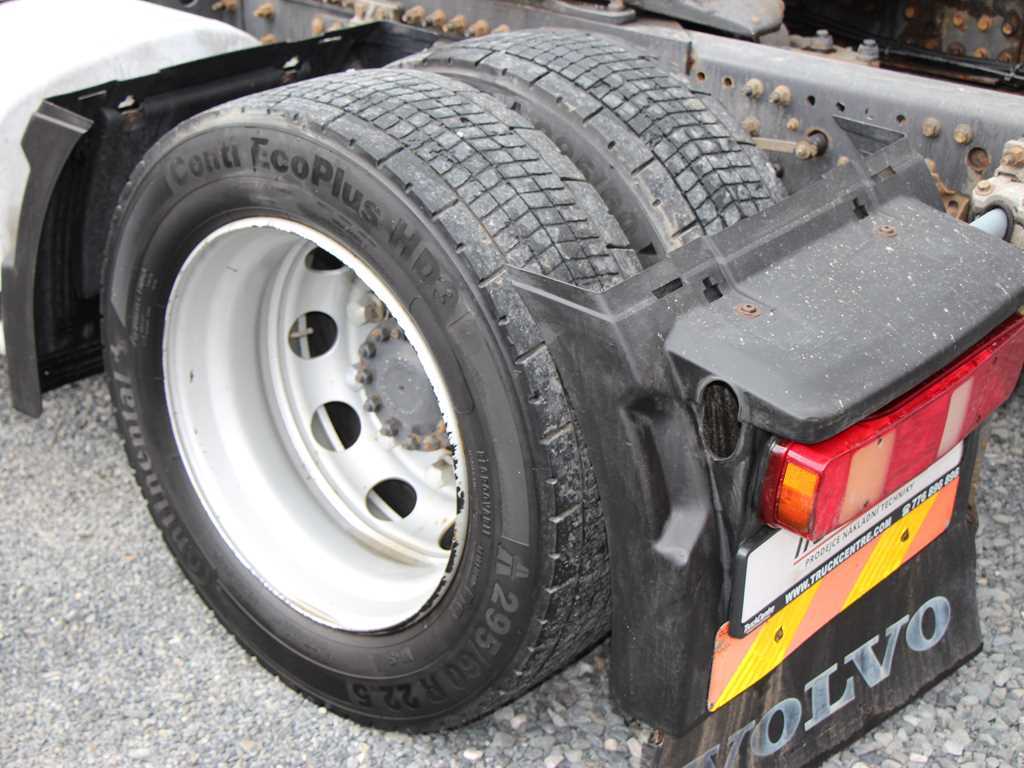 Volvo FH 13.420 Low deck TAHAČ NÁVĚSŮ , EURO 5 , LOWDECK