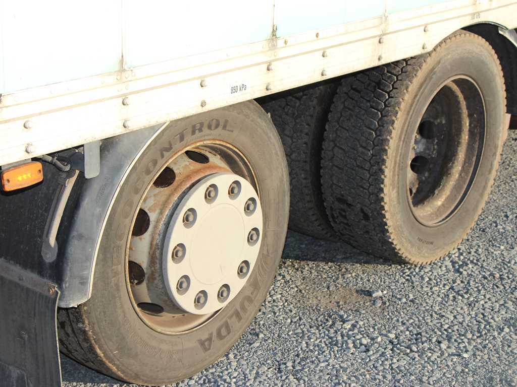 Renault MAGNUM 500DXI PRŮCHOZÍ SOUPRAVA , EURO 5 , MANUÁL