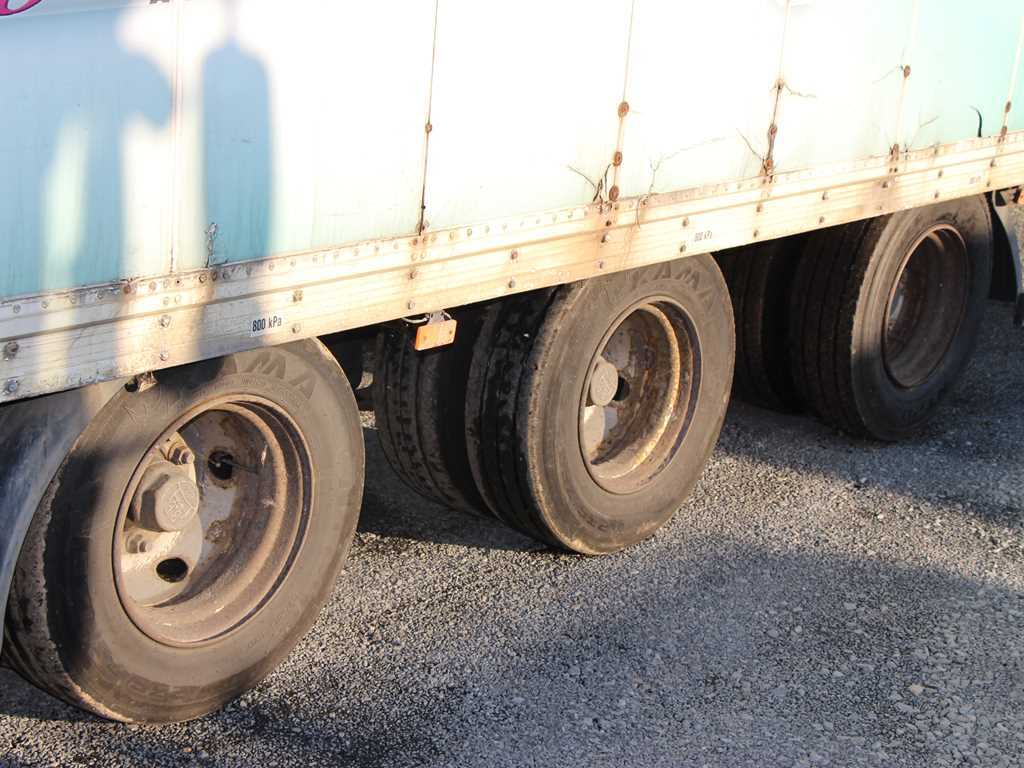 Renault MAGNUM 500DXI PRŮCHOZÍ SOUPRAVA , EURO 5 , MANUÁL