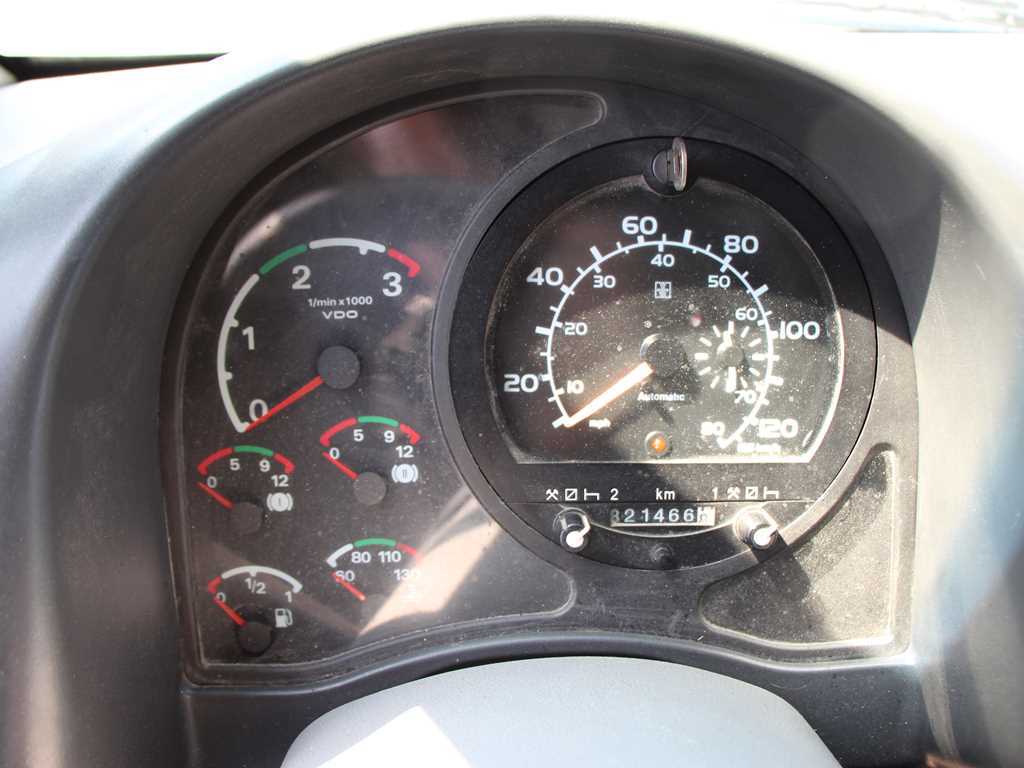 Avia D90