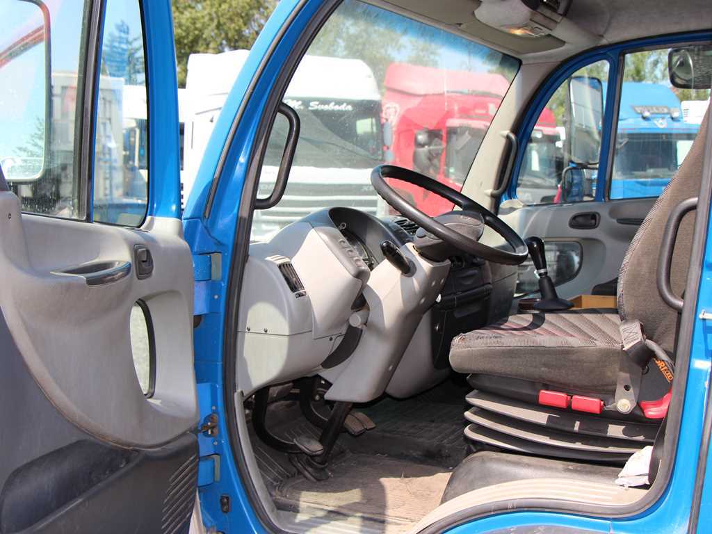 Avia D90