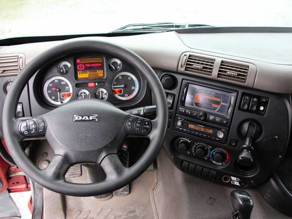 DAF CF 85.460  EURO 5, 8x4, BORMATIC, RETARDÉR